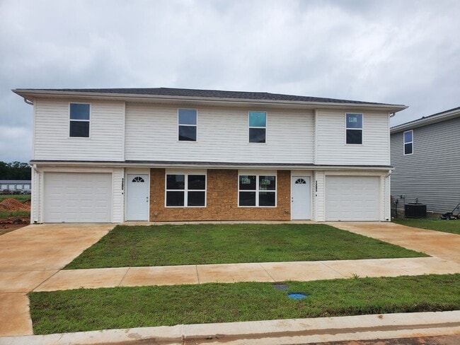 Building Photo - 1205 Nedra Dr Unit A