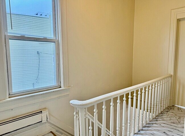 197 Bartholdi Ave Unidad 1