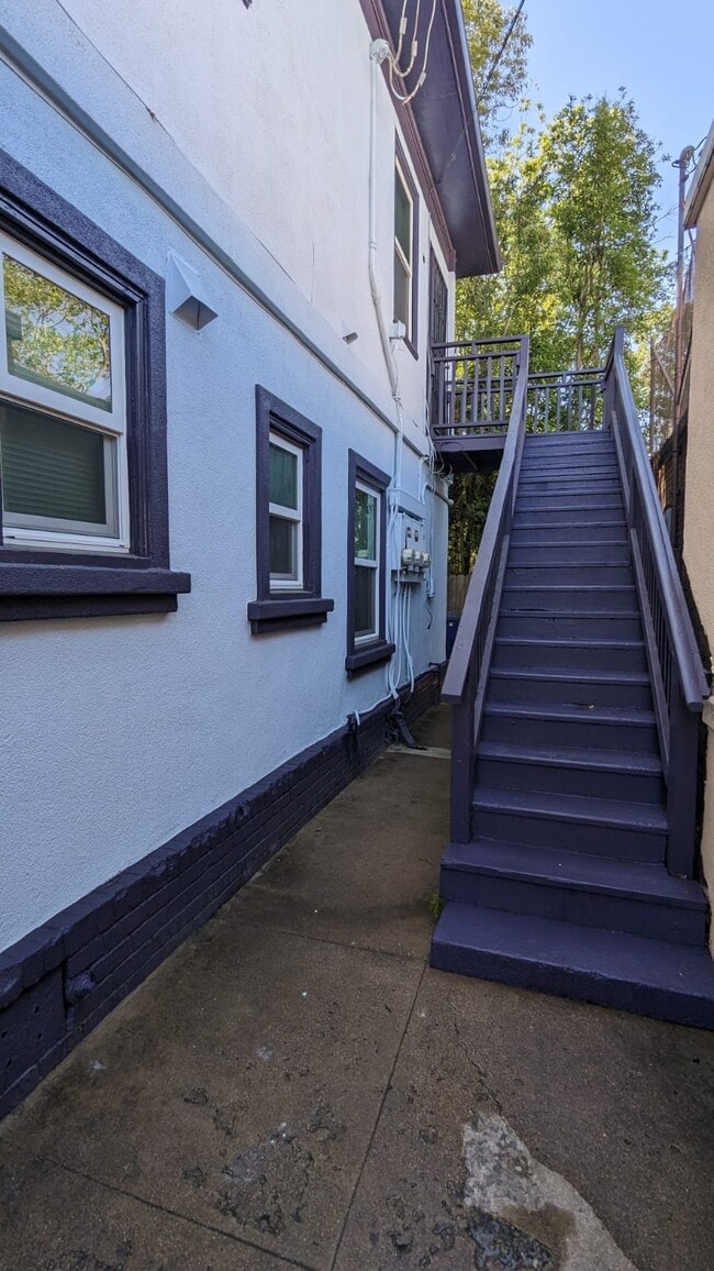 Entrance Stairs - 3314 6th Avenue Unit 3314 2 DR- 1 BA
