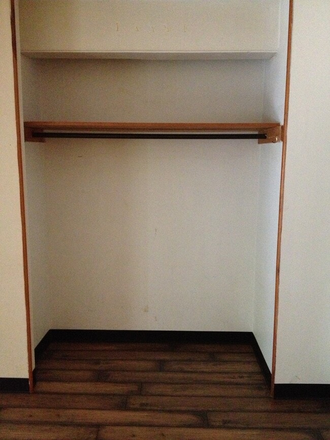 Photo - 1BR/1BA Unit in Great Location Close to Downtown & Schools! AVAIL. AUG 1, 2026 Unit 302