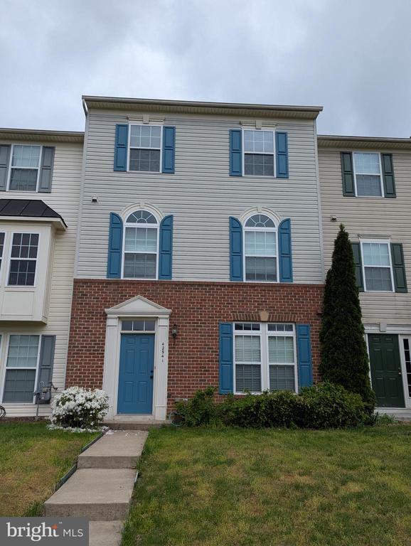 Photo - 42941 Edgewater St Townhome