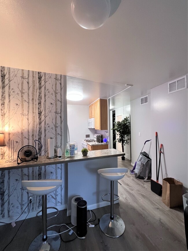 Photo - 280 Marin Blvd