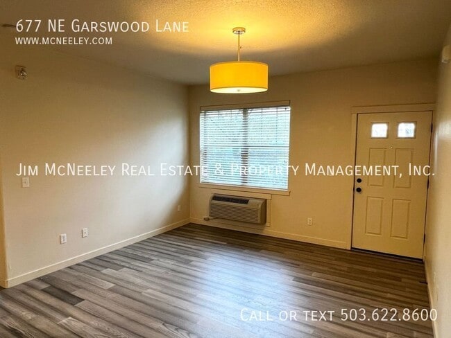 Photo - 677 NE Garswood Ln
