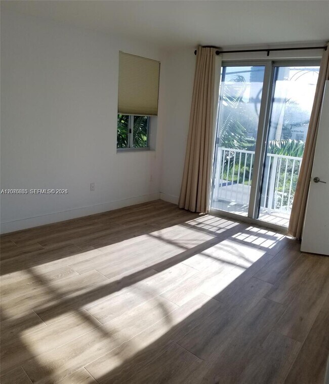 2651 NE 212th Terrace Unit 207
