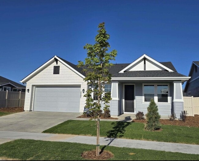 Building Photo - Beautiful Newer Built 3-Bedroom, 2 bath Home in Meadows at West Highlands