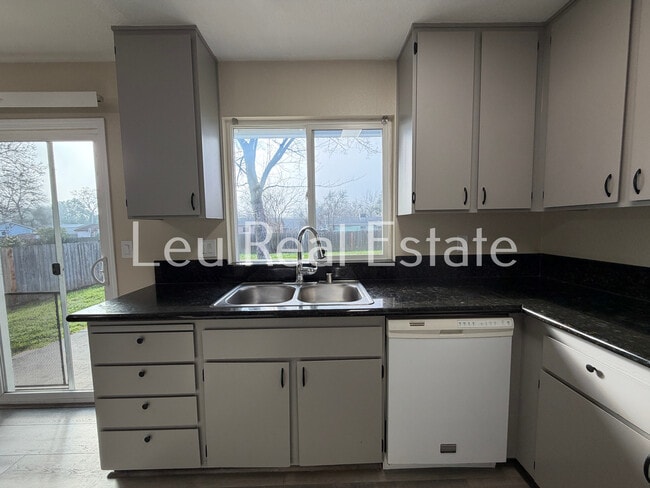 Photo - 7628 N Colony Wy