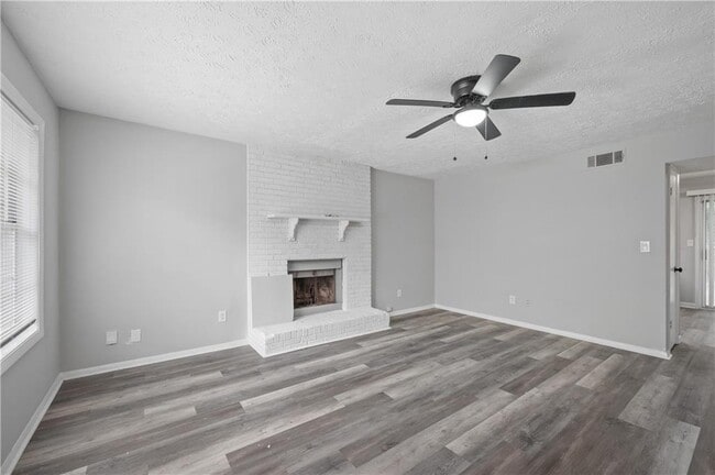 Photo - 2897 Spruce Cir