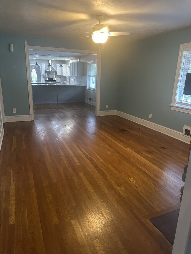 114 Brookside Rd Unit 1