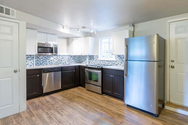 Building Photo - 3748 Vance St Rental