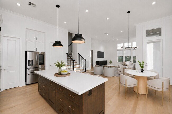 4005 Woodshire Vlg Ests