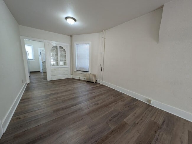 Photo - 124-134.5-1345 Hamilton St