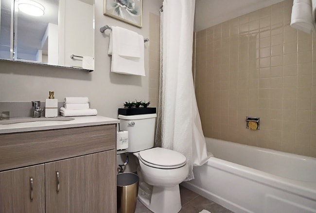 Photo - 1130 N Clark St Unit 1109