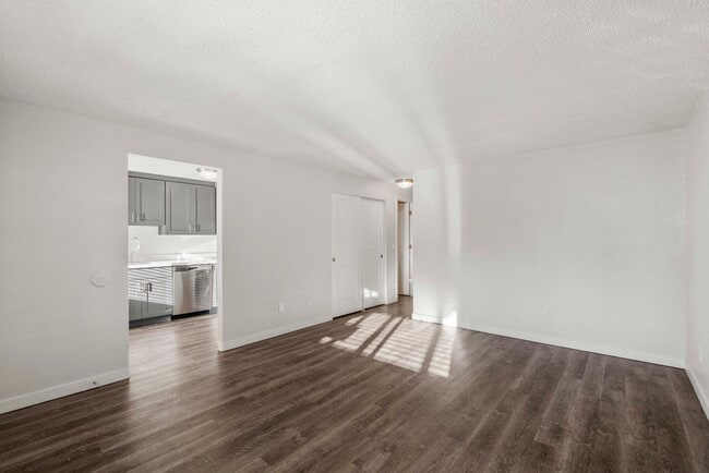 Canyon Ridge Apartment