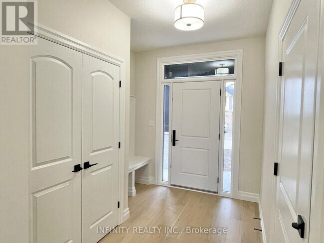 Photo - 220 Bowman Dr.