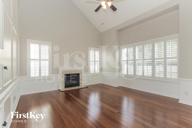 869 Brookdale Ln