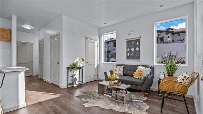 2772 Caspian Wy Unit C