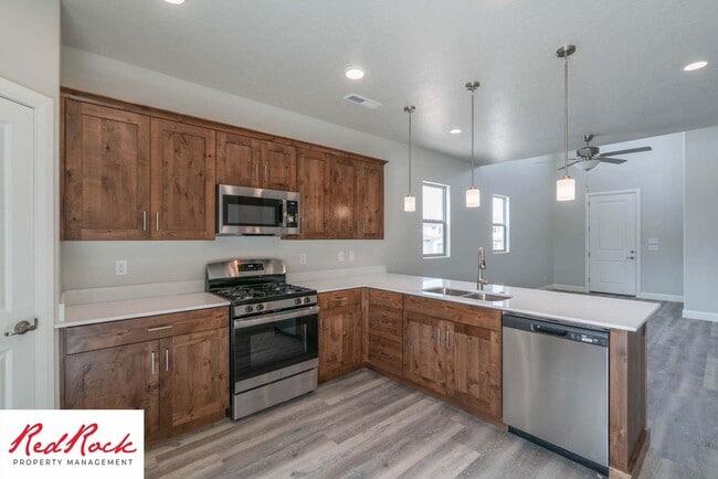 Photo - Beautiful Townhome in Hurricane Heights!