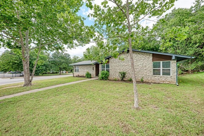 Photo - 6700 Kings Point