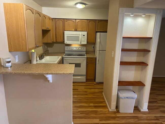 Building Photo - 5300 E Cherry Creek South Dr Unit 1301 Rental