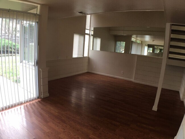 Photo - Seven Thirty, LLC (775) Unidad 775 #1