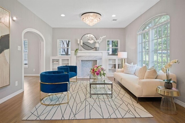 Photo - 2110 Travis Heights Blvd