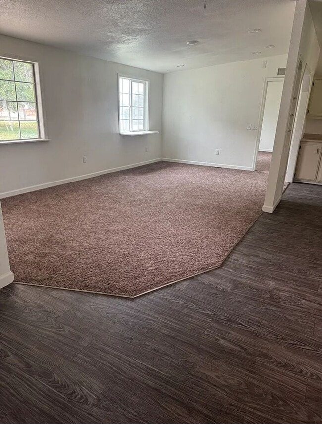 Photo - 3 Bedroom, 2 Bath on 1.5 acres in Hanford