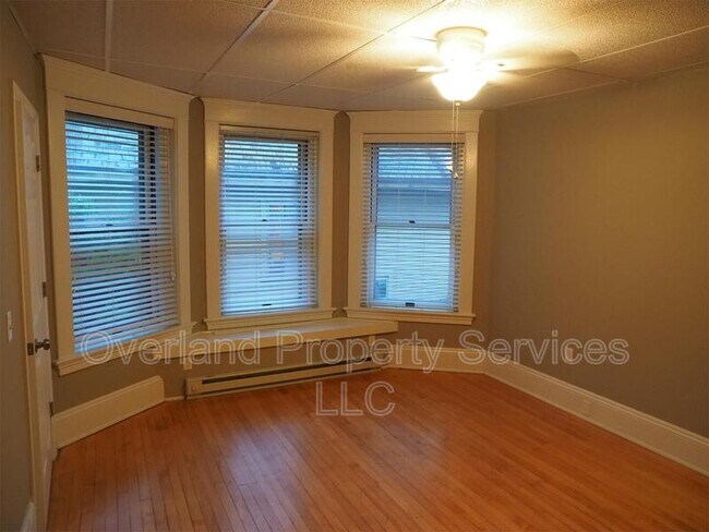 90 N Winooski Ave