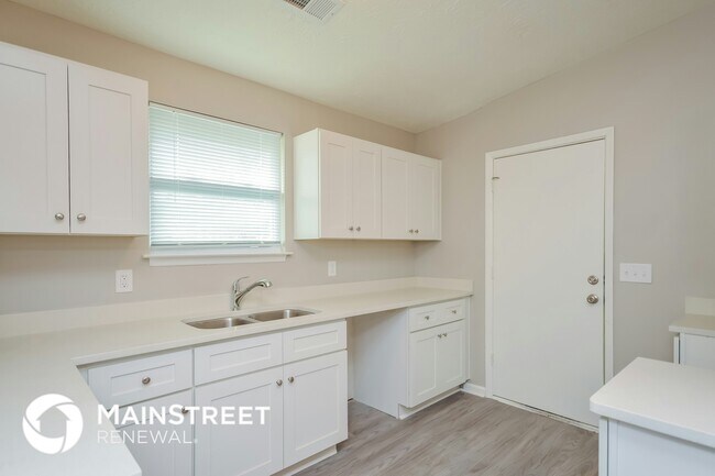 Photo - 5586 Mallard Trail