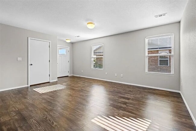 Photo - 246 E Anabranch Ct