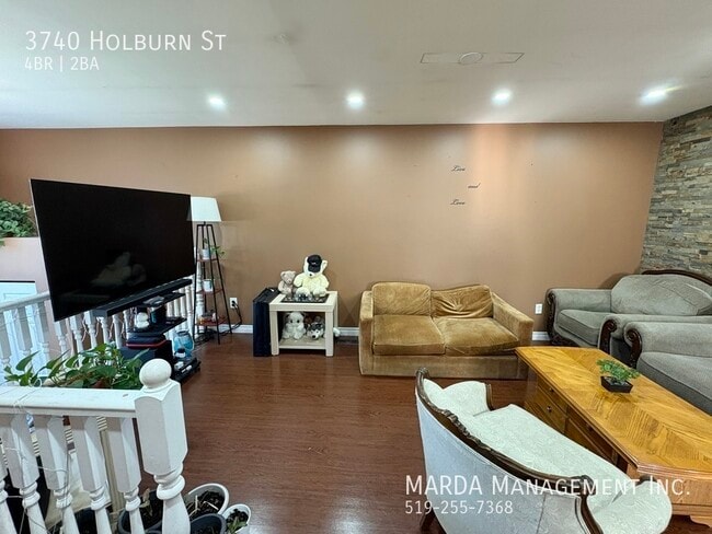 Photo - STUNNING 4 BED/2 BATH HOME DEVONSHIRE HTS ...