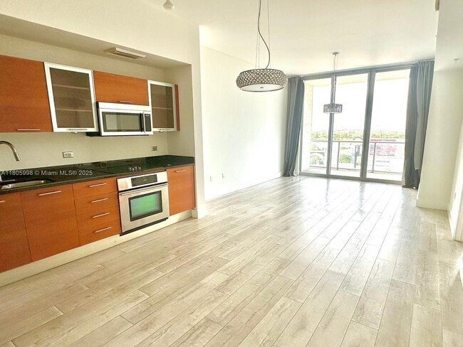 Photo - 3470 E Coast Ave Unidad H1103 Rental
