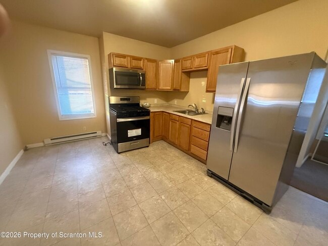 Photo - 1409 Sanderson Ave