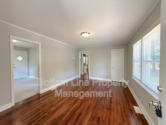 Photo - 3905 Tillman Rd