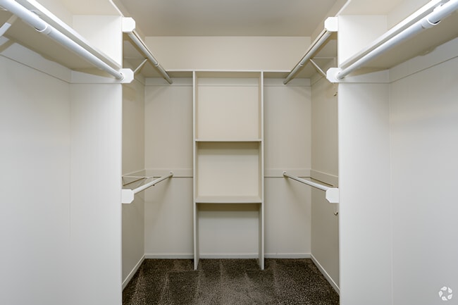 BRIARWOOD APTS
