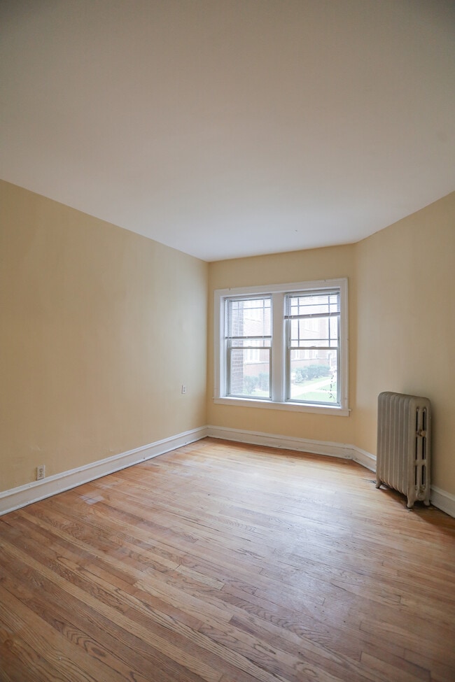 Photo - 1333 W Touhy Ave Unit 2W