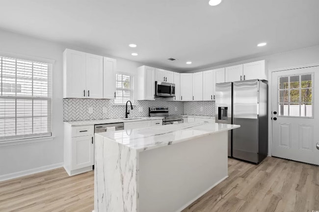 Photo - 7031 Birnamwood court