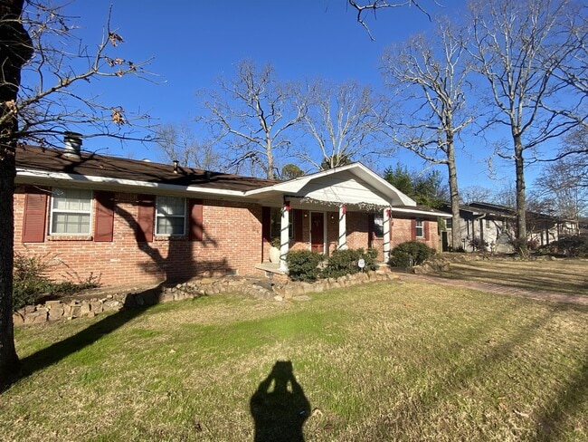Photo - 1000 Country Club Rd Casa