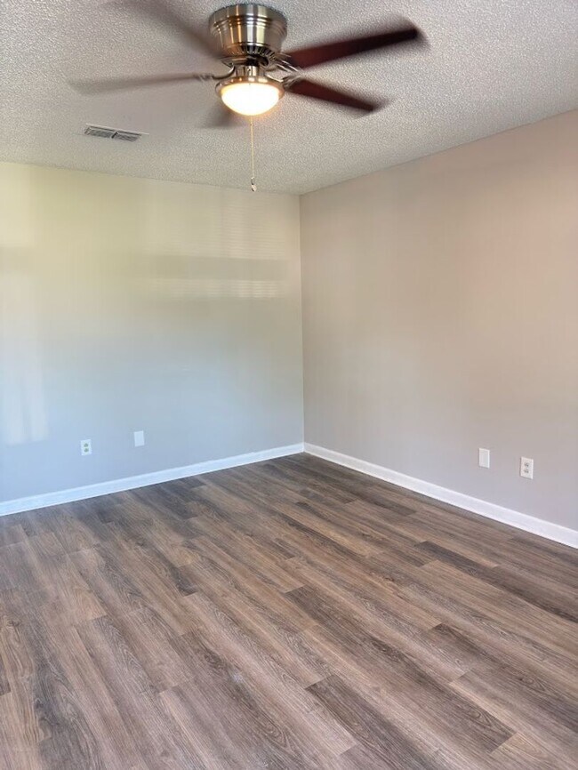 107 Sea Parc St Unit D