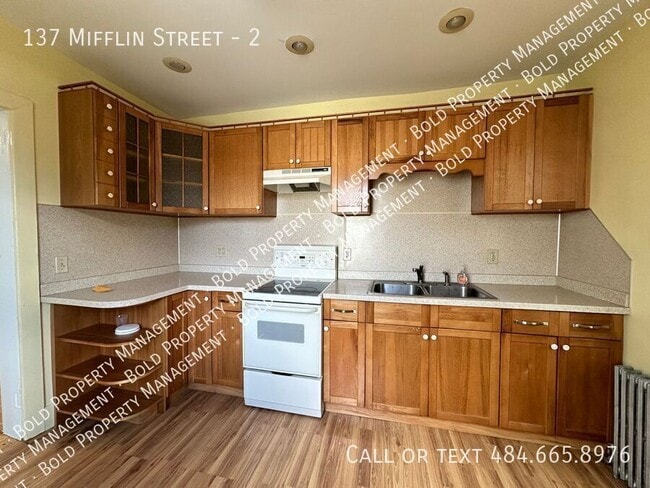 Photo - 137 Mifflin St Unit 2