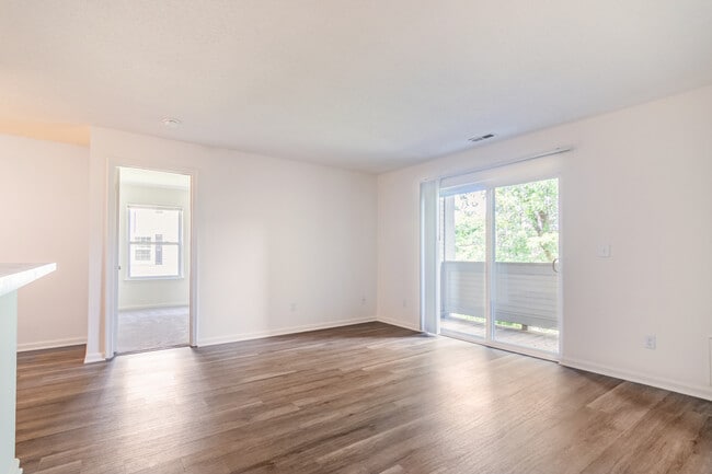 Photo - Lakewood Apartments