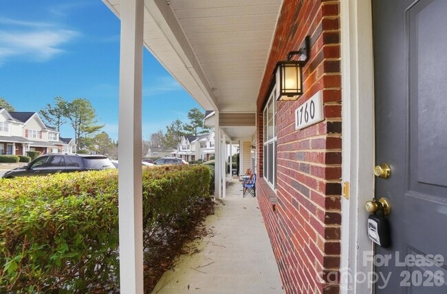 Photo - 1760 Forest Side Ln