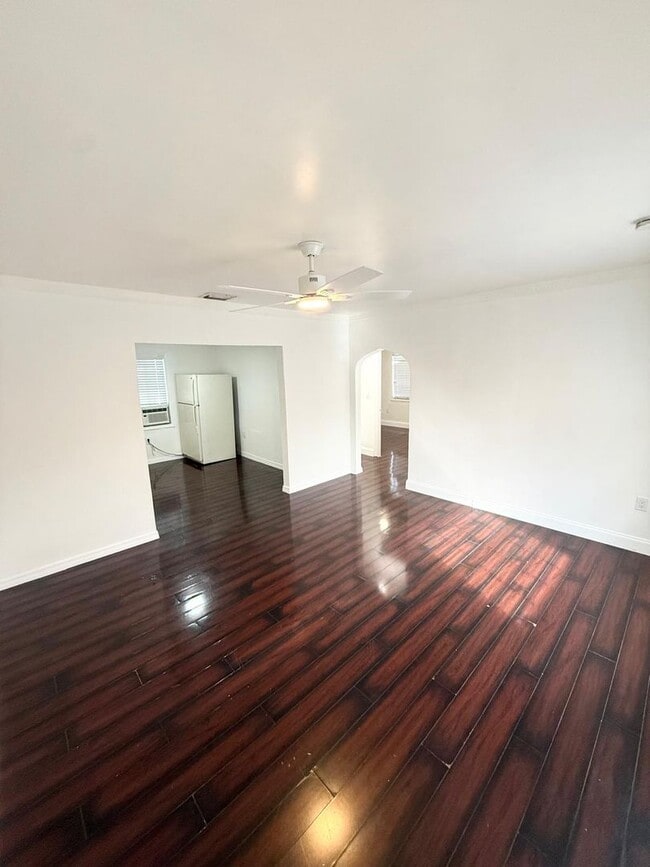 Photo - JKRK properties - 785 Unit 785 - A