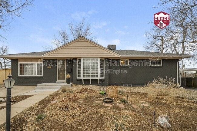 Building Photo - 7095 S Clermont Dr