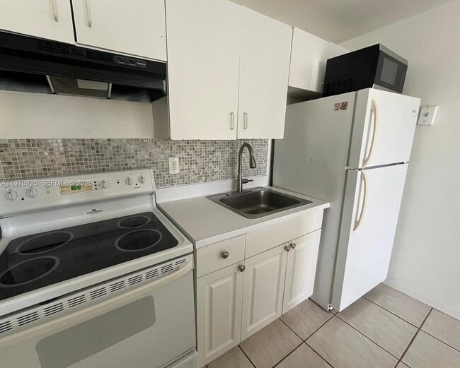 Photo - 4275 NW S Tamiami Canal Dr Unit 2-312