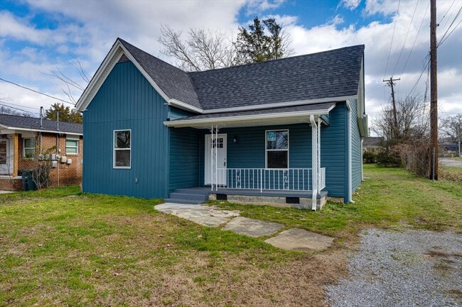 Photo - 2800 Curtis St