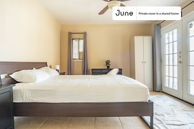 Photo - Room in Shared 4 bed/2 bath home Unidad D