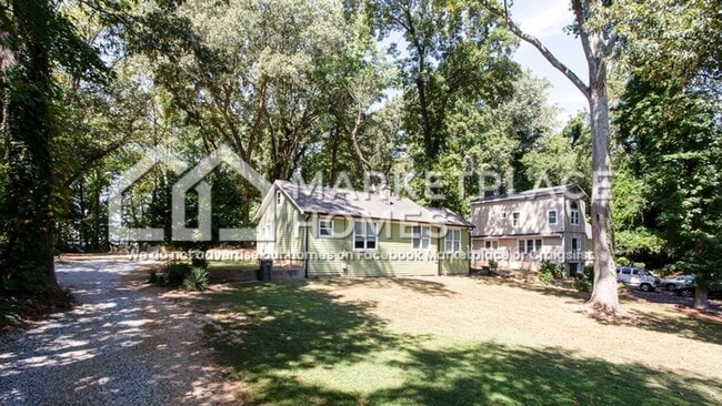 Photo - 3051 Springdale Rd