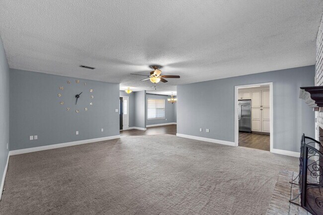 Photo - 3171 Airport Rd