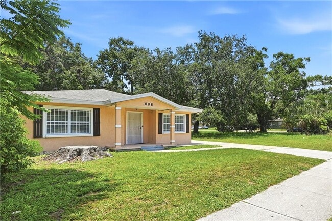 Photo - 808 S Ivey Ln