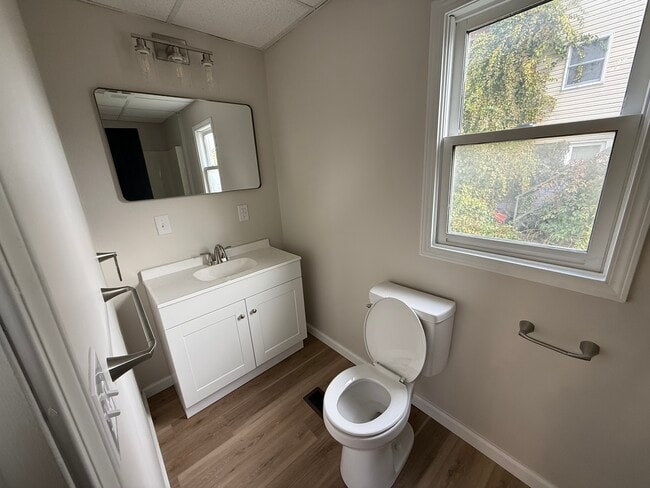 Photo - 410 N 7th St